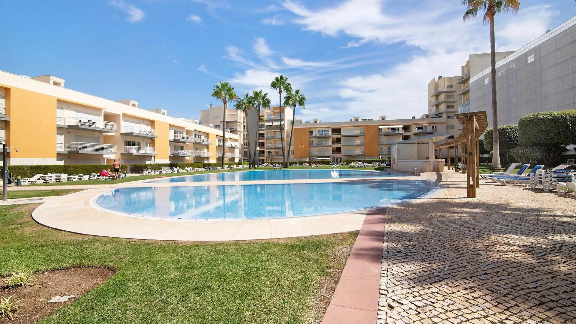 Vilamoura Marina contacts